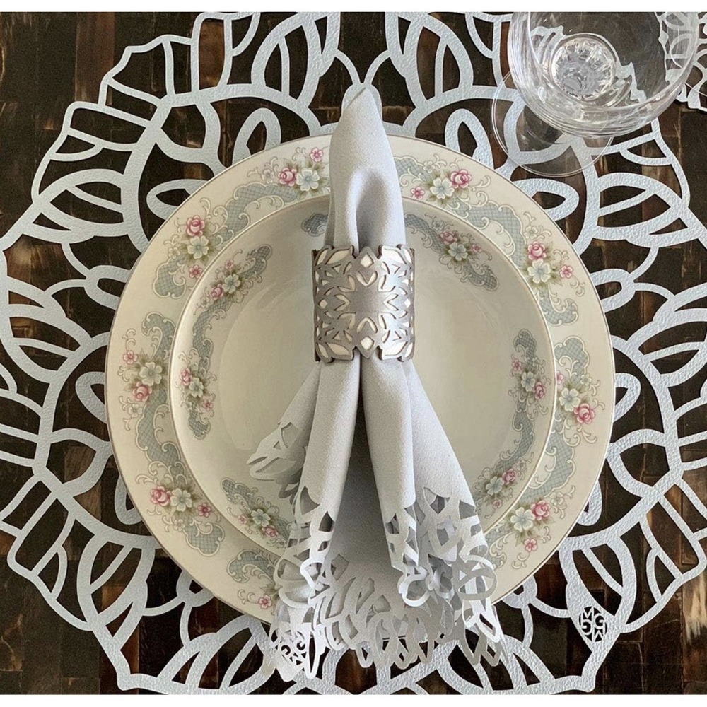 Mijal Gleiser Sea Flower Napkin Rings Silver-Grey NIB Designer Tableware